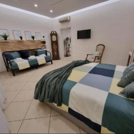 Home Santa Chiara Marigliano Kültér fotó